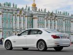 BMW 750i 2012 года